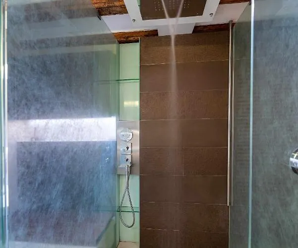 El Palacio De Argensola By Alogest Сарагоса